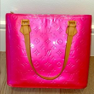 Authentic Louis Vuitton Monogram Shoulder Bag